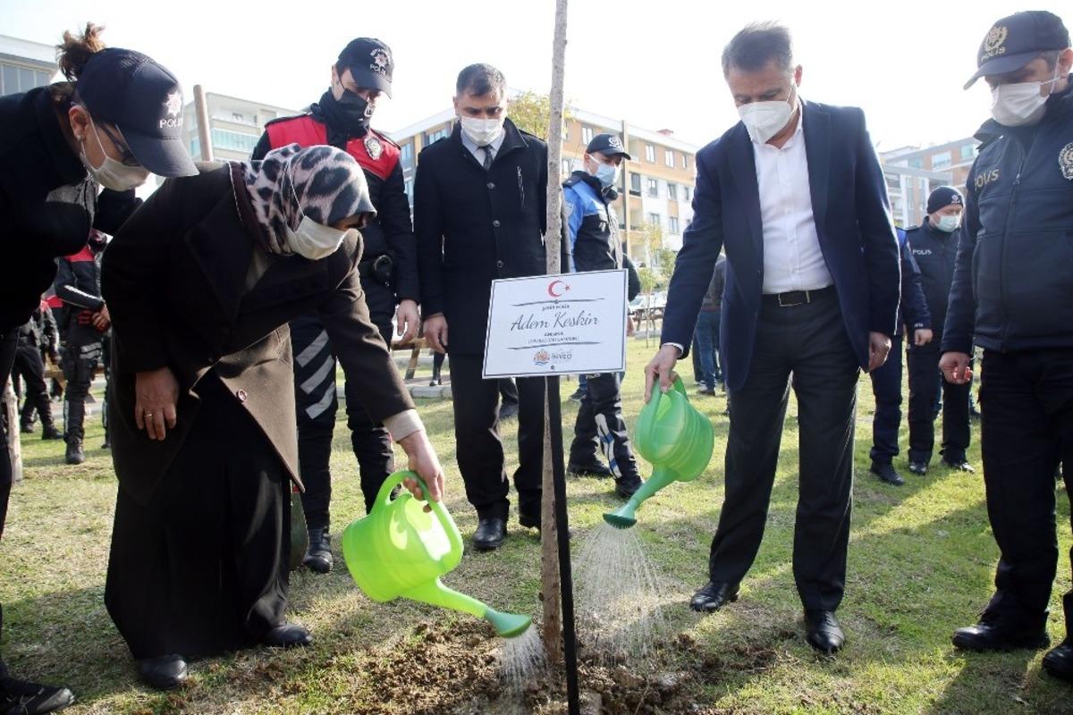 Başkan Deveci: "Şehitlerimizin anısını Atakum&rsquo;da yaşatıyoruz"