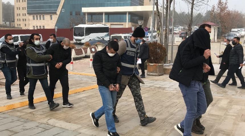 Elazığ&rsquo;da hırsızlık ş&uuml;phelisi 4 şahıs tutuklandı
