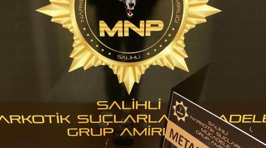 Polisin ş&uuml;phelendiği kişiler zehir taciri &ccedil;ıktı