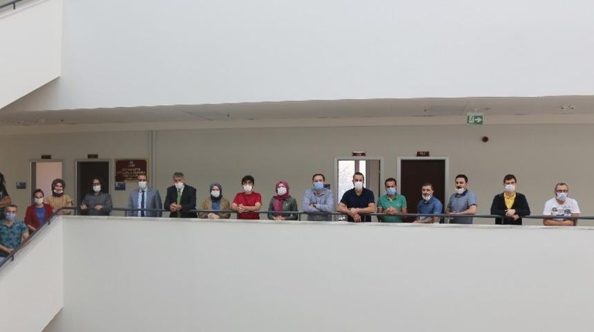 KB&Uuml;&rsquo;de 615 bin saat uzaktan ders yapıldı