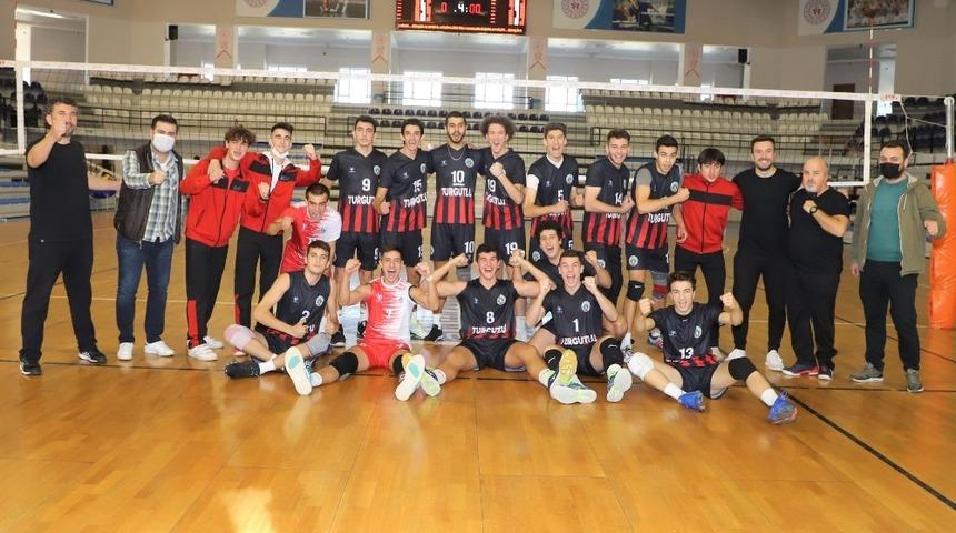 Turgutlu Belediyespor Erkek Voleybol Takımı Kütahya’dan galibiyetle döndü