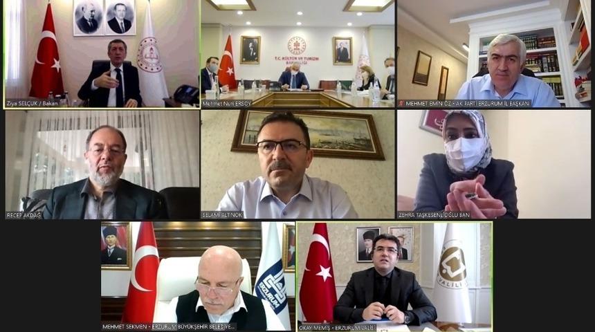 &Ouml;z: &ldquo;Sorunlarımıza &ccedil;&ouml;z&uuml;m arama &ccedil;alışmalarımız sonu&ccedil; veriyor&rdquo;