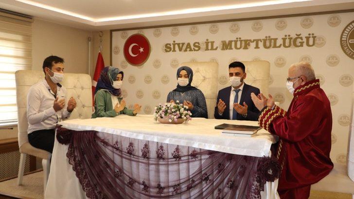 İl müftüsü 2021 yılının ilk resmi nikahını kıydı. G2