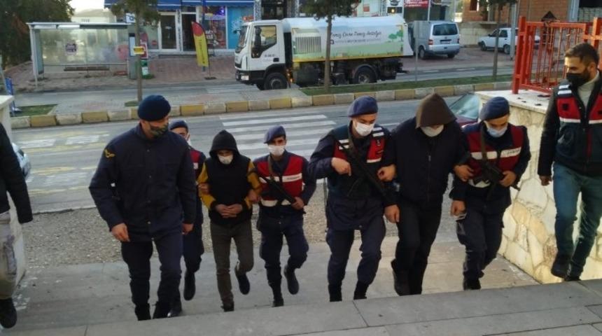 Antalya&rsquo;da uyuşturucu şebekesine darbe: 8 tutuklama