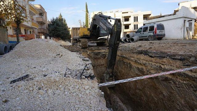 Yeni Mahallenin altyapı hattı yenileniyor