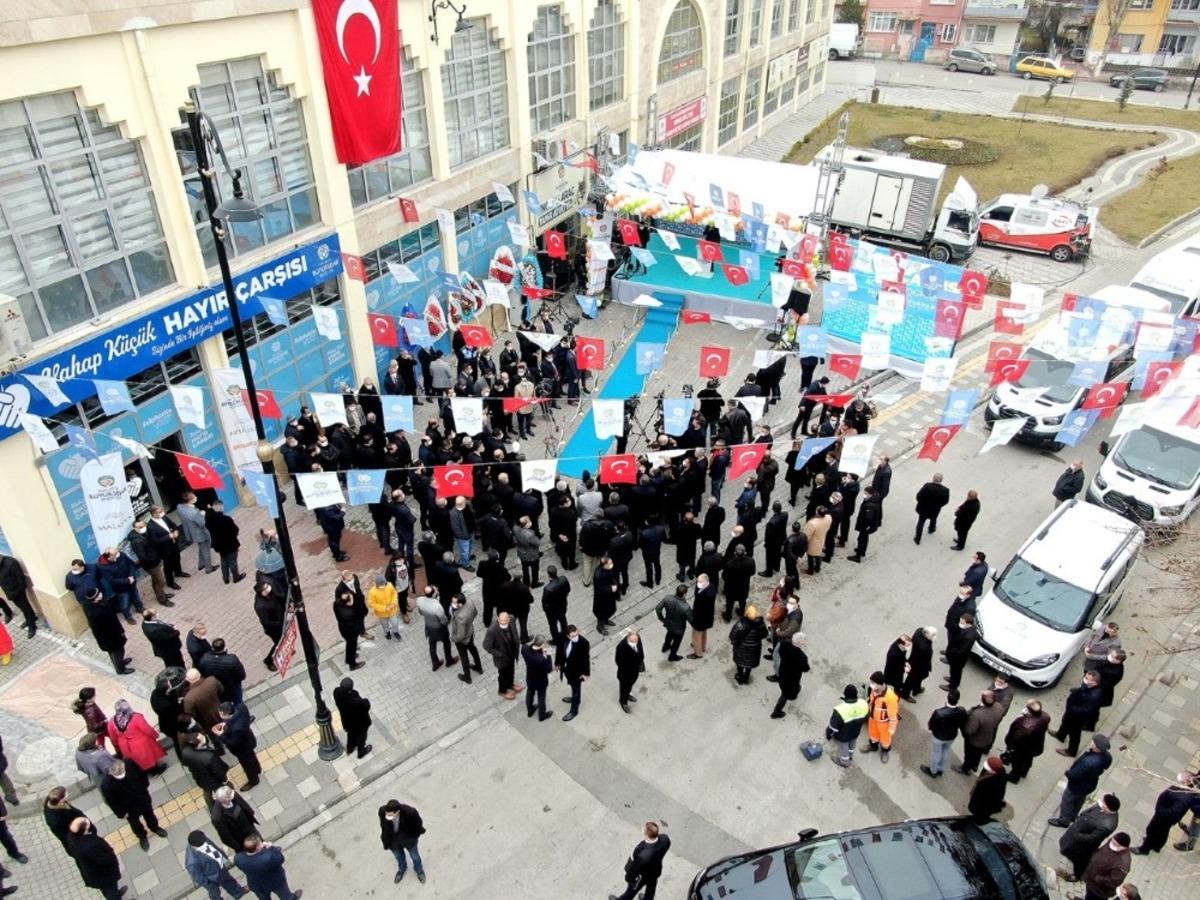 Vahap K&uuml;&ccedil;&uuml;k Hayır &Ccedil;arşısı d&uuml;zenlenen t&ouml;renle a&ccedil;ıldı
