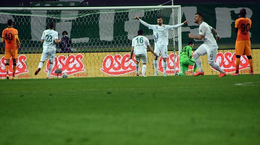 Konyaspor'da Uğur Demirok ile yollar ayrıldı