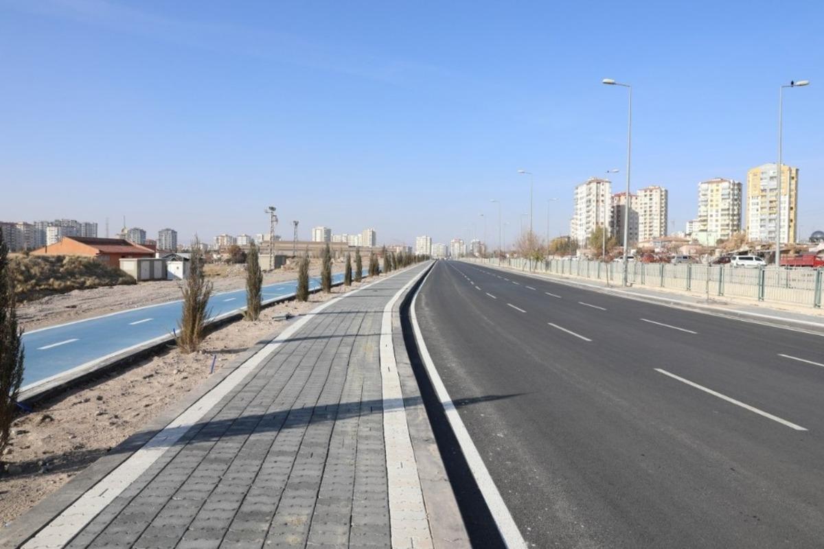 Hayırsever Dr. Sami İpek&rsquo;in ismi o caddeye verildi