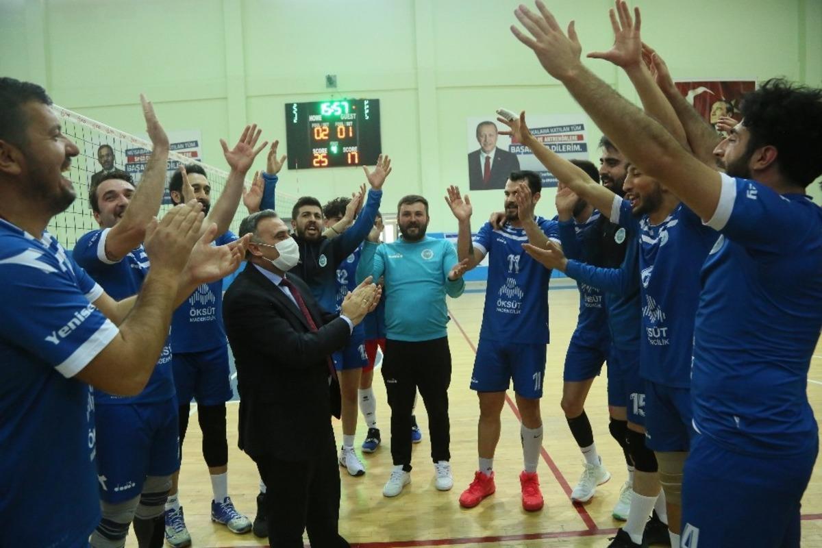 Develi Belediyesi Voleybol Kul&uuml;b&uuml;nden 3-1&rsquo;lik net skor