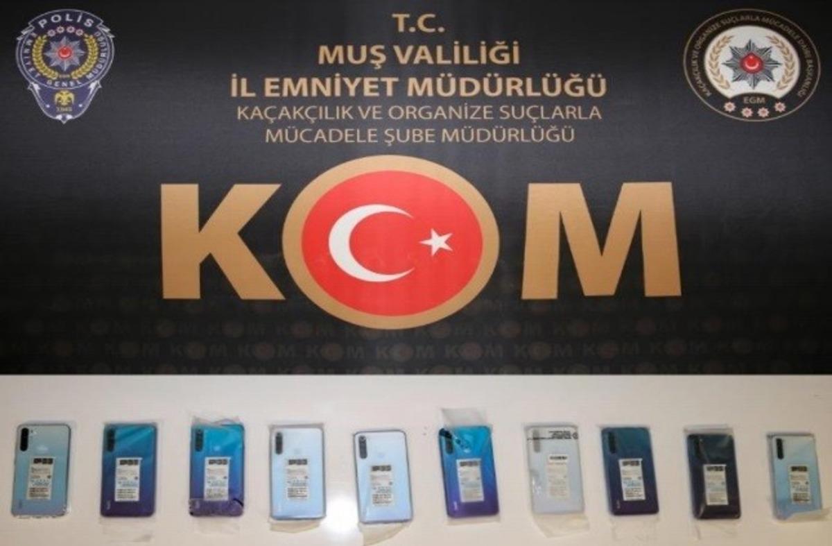 Muş&rsquo;ta g&uuml;mr&uuml;k ka&ccedil;ağı telefon ele ge&ccedil;irildi