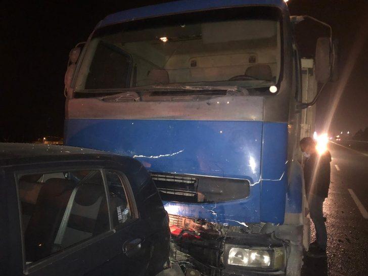 Yola düşen lastik araçları birbirine kattı G2