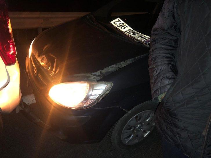 Yola düşen lastik araçları birbirine kattı G3