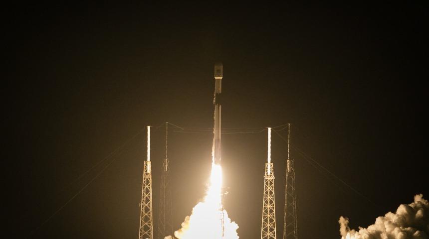 Türkiye için tarihi gün! Türksat 5A uydusu fırlatıldı