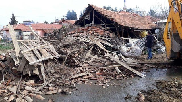 Denizli güne 20 depremle uyandı