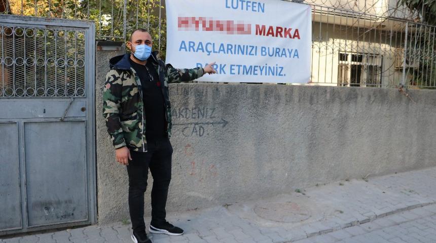 Başına gelenlerden sonra bu yazıyı astı! Görenler dönüp bir daha bakıyor