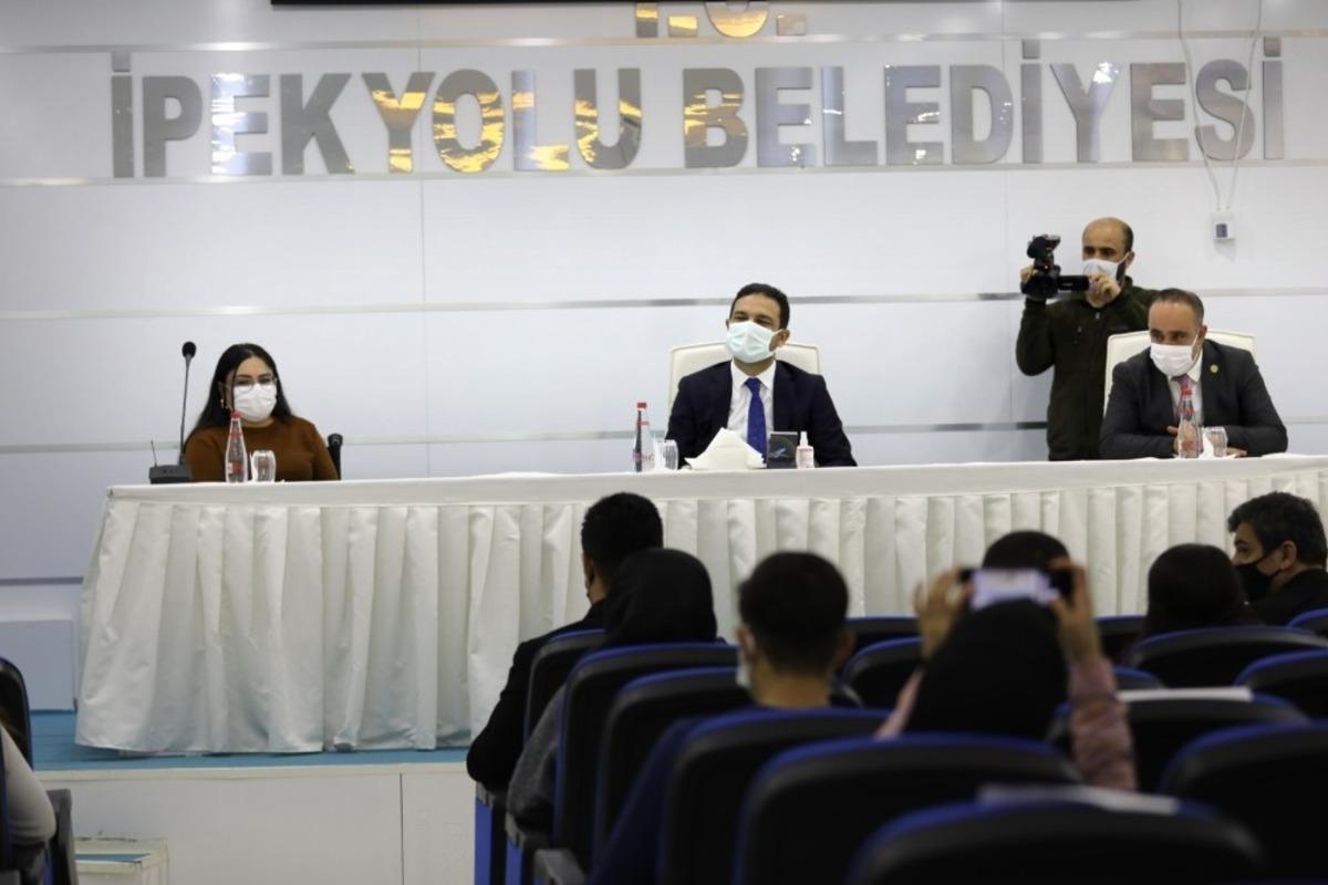 Başkan Vekili Aslan, gen&ccedil;lik buluşmalarına devam ediyor