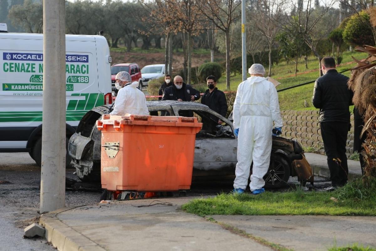 İlk iş g&uuml;n&uuml;nde alev alev yanan otomobilinde can verdi
