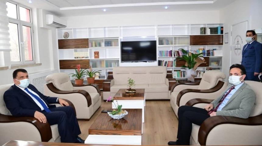 G&uuml;rkan ve Kanbay&rsquo;dan eğitim istişaresi