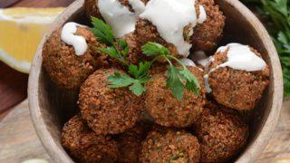 Protein deposu veganların vazgeçilmezi: Falafel nasıl yapılır, nasıl servis edilir? En önemli özelliği...