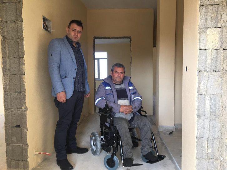 ÇEL-DER’den ihtiyaç sahibi engellilere akülü tekerlekli sandalye yardımı G2