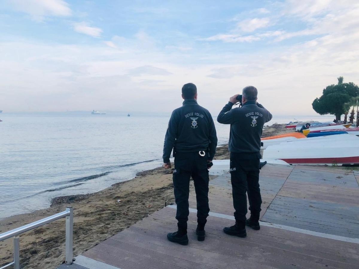 Denizde kaybolan gen&ccedil; 3 g&uuml;nd&uuml;r aranıyor