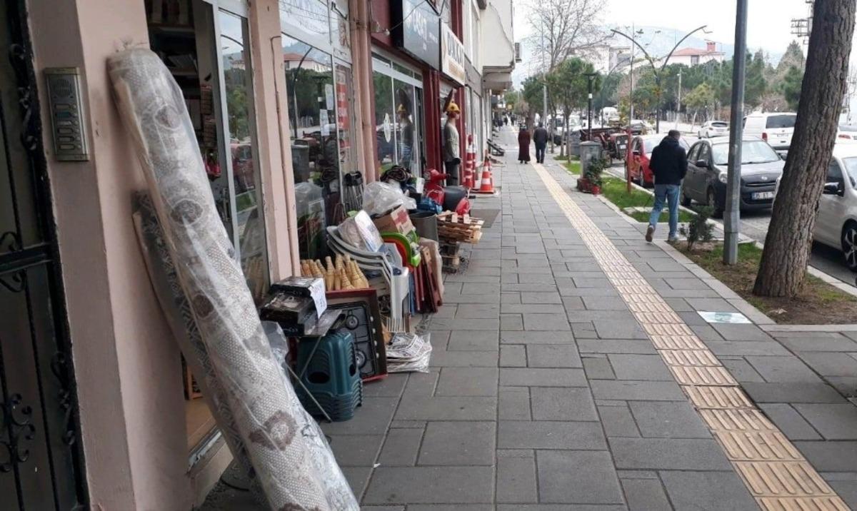 B&uuml;y&uuml;kşehir zabıtadan seyyar ve işgaliye denetimi