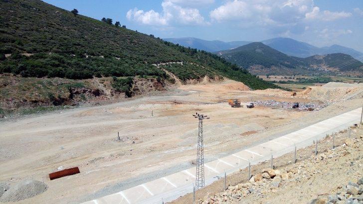 Vahşi depolama alanları ağaçlandırılıyor G5