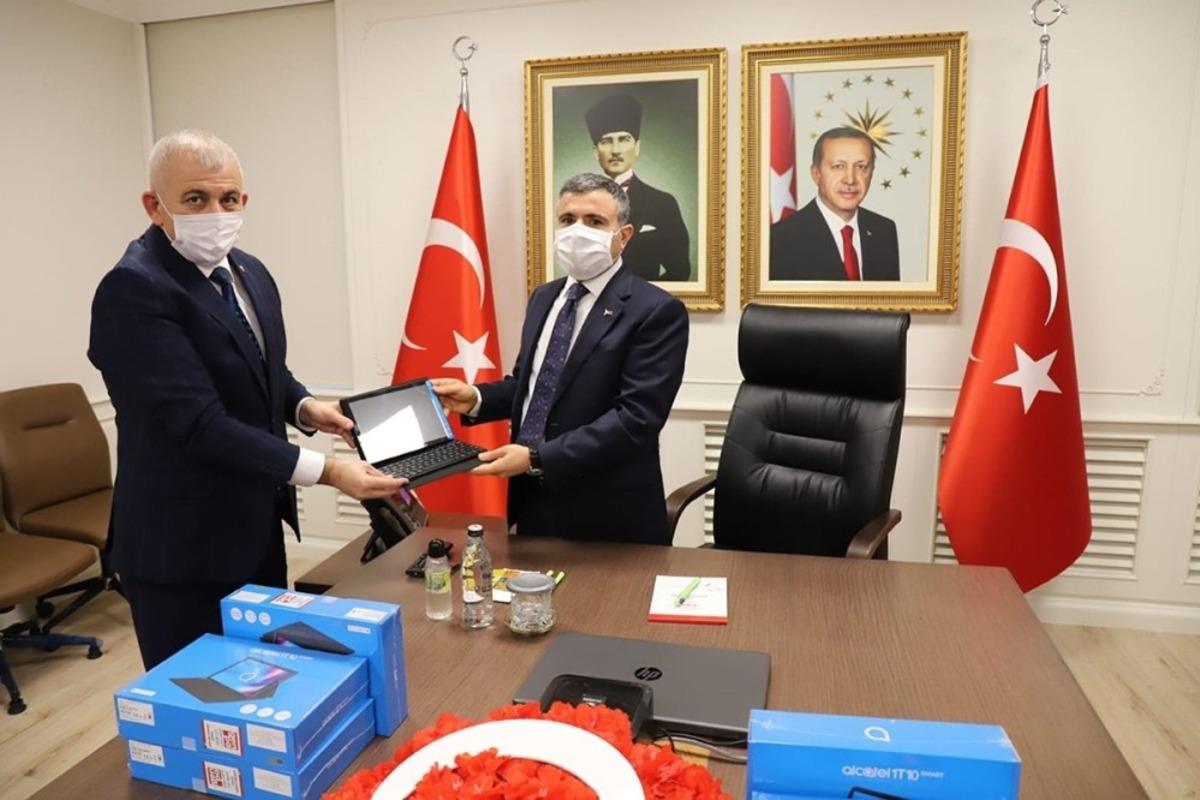 DTSO&rsquo;dan milli eğitime tablet desteği