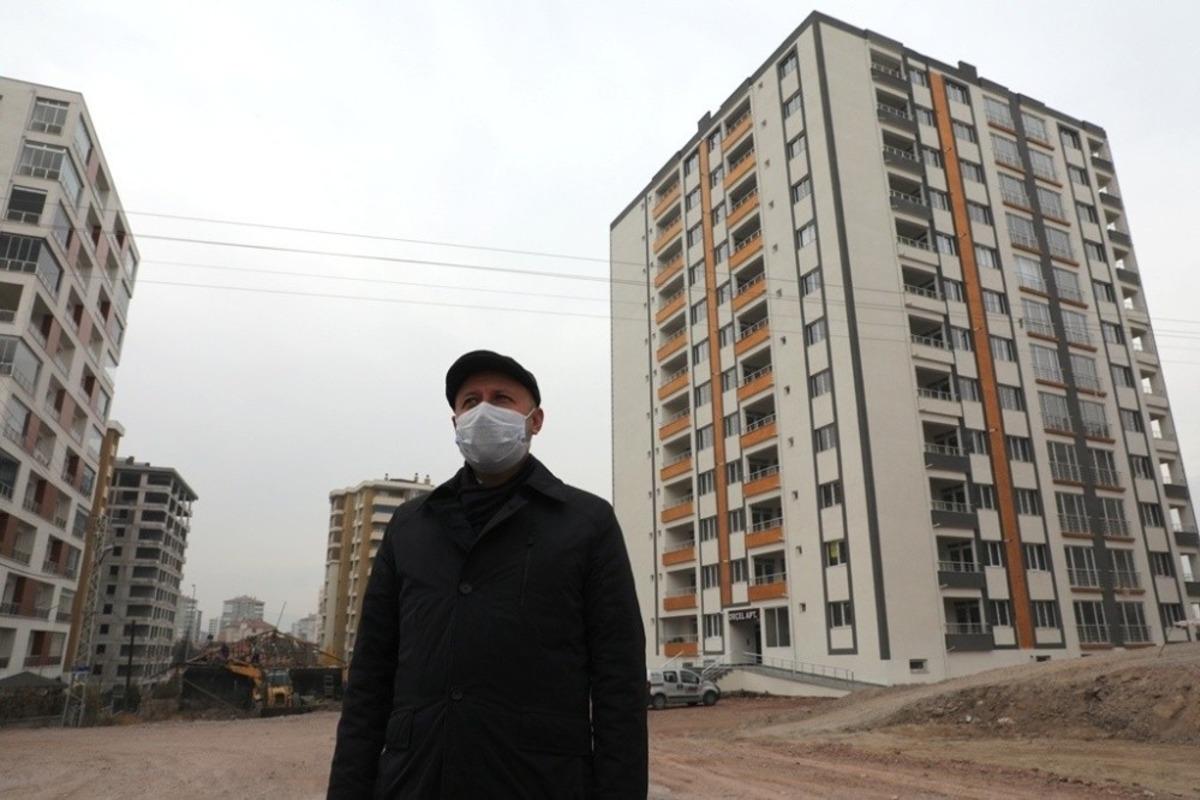 Başkan &Ccedil;olakbayrakdar, "D&ouml;n&uuml;ş&uuml;mle 825 aile bu kışı sıcacık evlerinde ge&ccedil;iriyor"