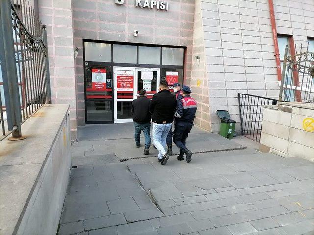 Eskişehir’e uyuşturucu getiren 2 kişi yakalandı