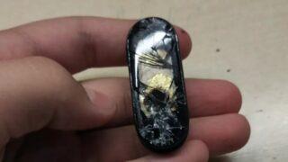 Xiaomi Mi Band 5 akıllı bileklik şarj olurken patladı!