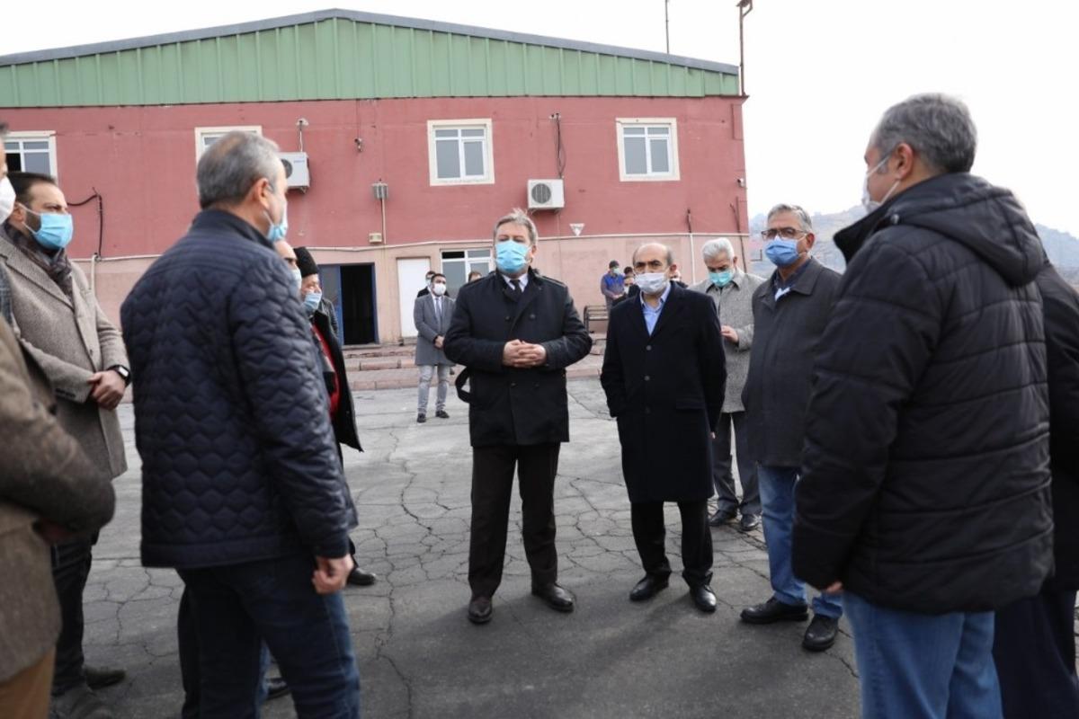 Başkan Palancıoğlu meclis &uuml;yelerine geri d&ouml;n&uuml;ş&uuml;m tesisini gezdirdi