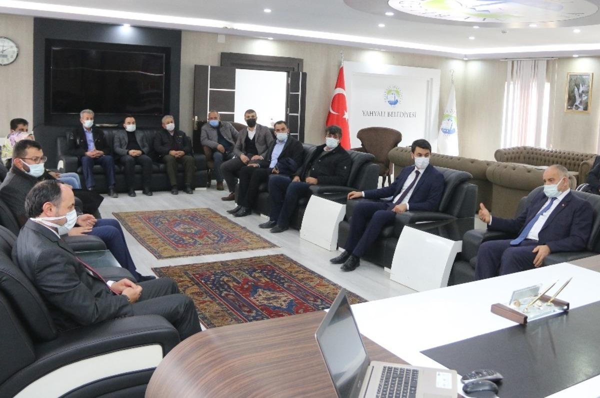 AK Parti Kayseri Milletvekili İsmail Karayel Yahyalı Belediyesi&rsquo;ni ziyaret etti