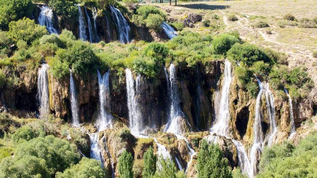 Girlevik Şelalesi nerede? Girlevik Şelalesi'ne nasıl gidilir? Girlevik Şelalesi Erzincan