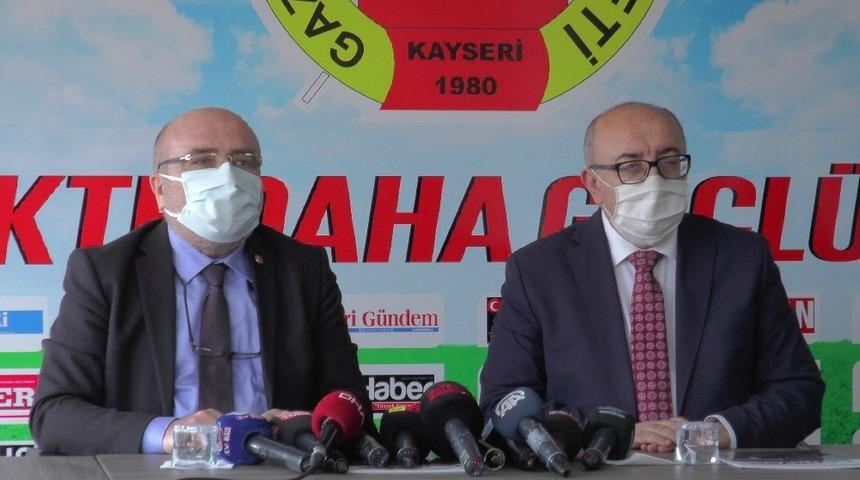 Rekt&ouml;r Karamustafa 10 Ocak dolayısı ile KGC&rsquo;ye ziyarette bulundu