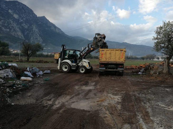 Hurdacılar Sitesi’nden 170 kamyon katı atık toplandı G2