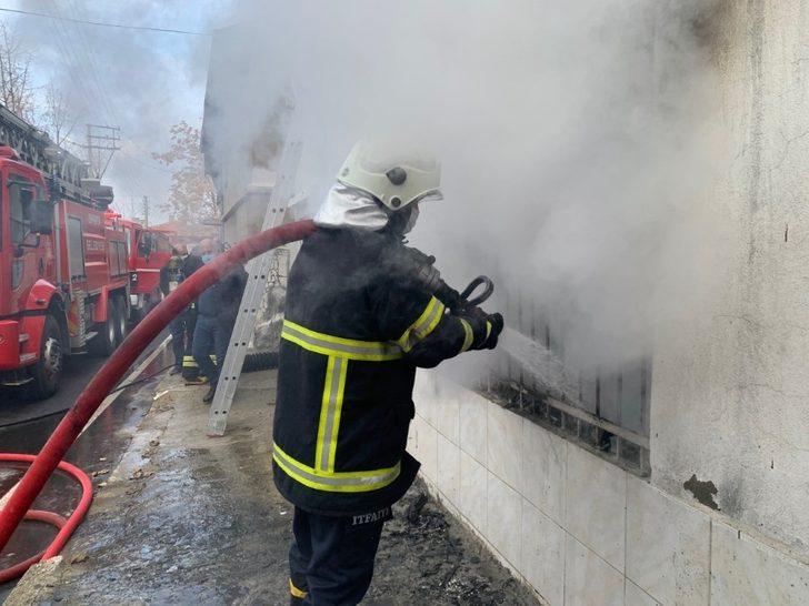 Isparta’da üçüncü kez yanan ev kullanılamaz hale geldi Isparta Haberleri