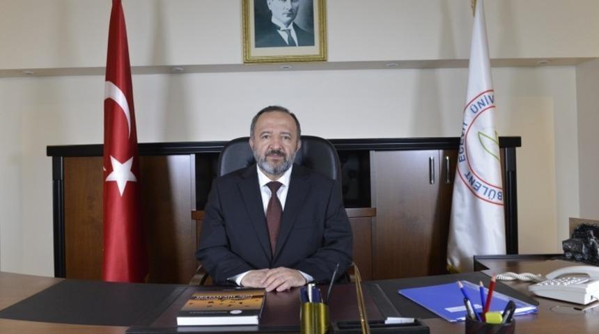 Rekt&ouml;r &Ccedil;ufalı, 10 Ocak &Ccedil;alışan Gazeteciler G&uuml;n&uuml;n&uuml; kutladı