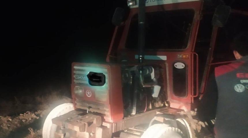 Far avı yapan avcılar trakt&ouml;rlerinden oldu