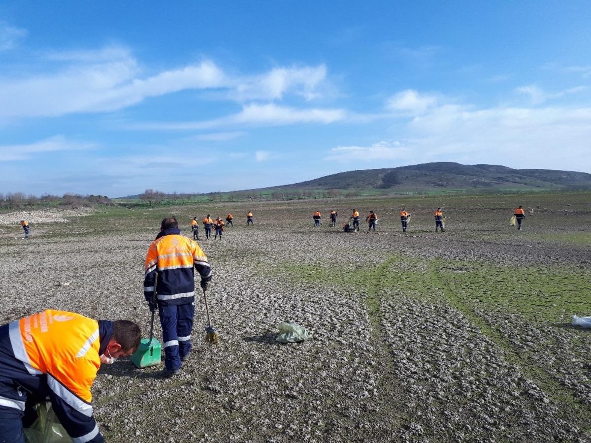 (&Ouml;zel) Sazlıdere Barajı&rsquo;nda temizlik &ccedil;alışması