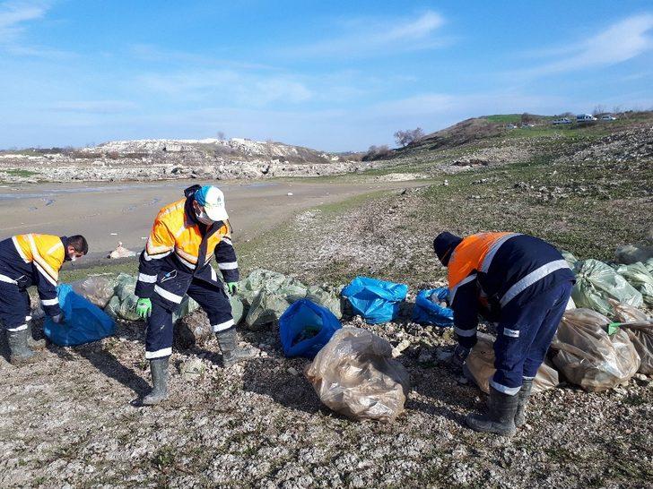 (Özel) Sazlıdere Barajı’nda temizlik çalışması G3