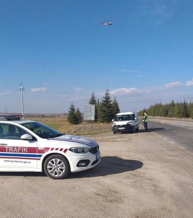 Jandarmadan helikopter destekli trafik denetimi