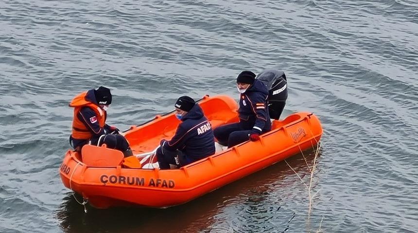 &Ccedil;orum&rsquo;da 1 haftadır aranan gen&ccedil; kızın cesedine ulaşıldı