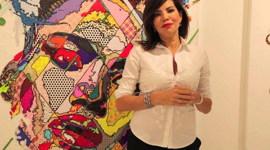 &Uuml;nl&uuml; ressama Taksim'de b&uuml;y&uuml;k şok! Uyuşturucu iğne ile saldırdılar