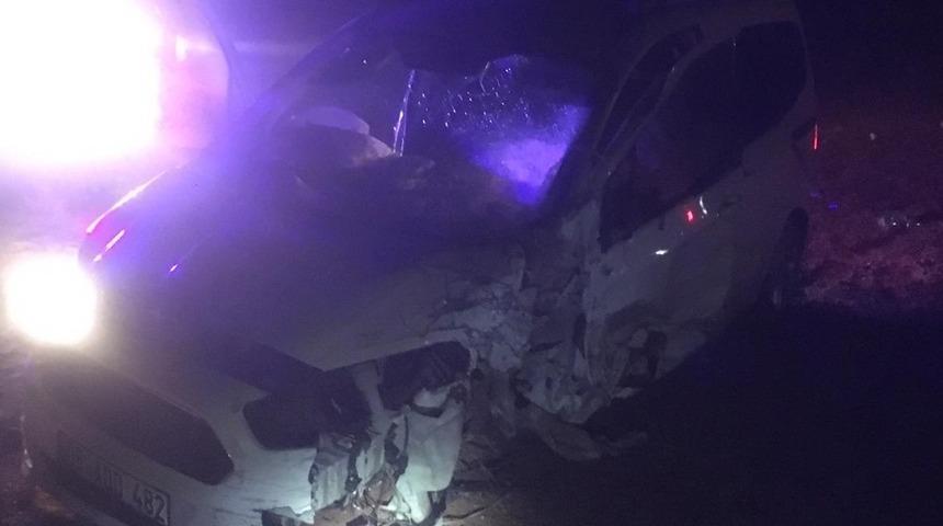 Kırıkkale&rsquo;de iki otomobil &ccedil;arpıştı: 1 yaralı
