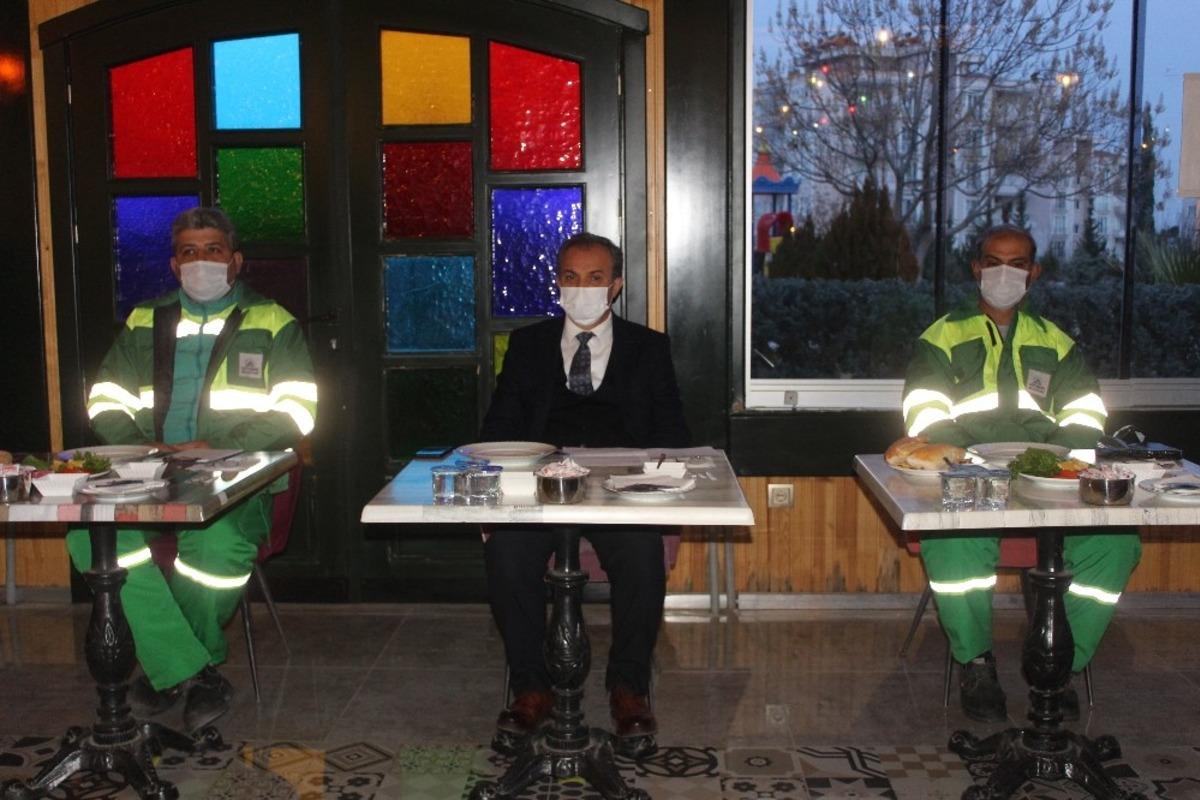 Belediye iş&ccedil;ilerine en d&uuml;ş&uuml;k 3 bin 500 TL maaş m&uuml;jdesi