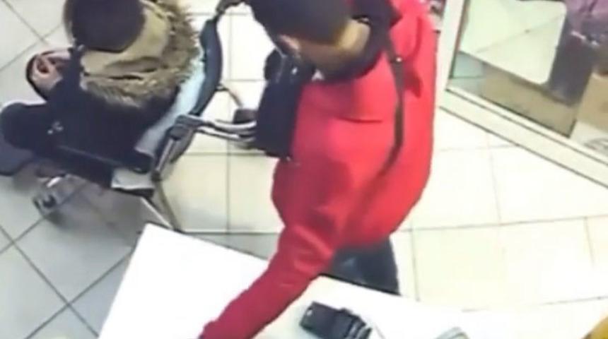 Hırsız karı-koca g&uuml;venlik kameralarından tespit edilerek yakalandı