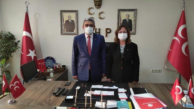 MHP Aydın İl Kadın Kolları’nda bayrak değişimi