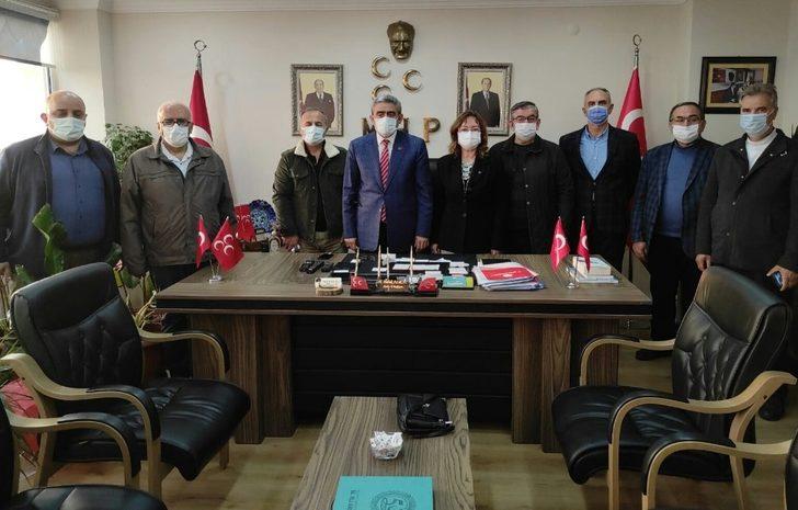 MHP Aydın İl Kadın Kolları’nda bayrak değişimi G3