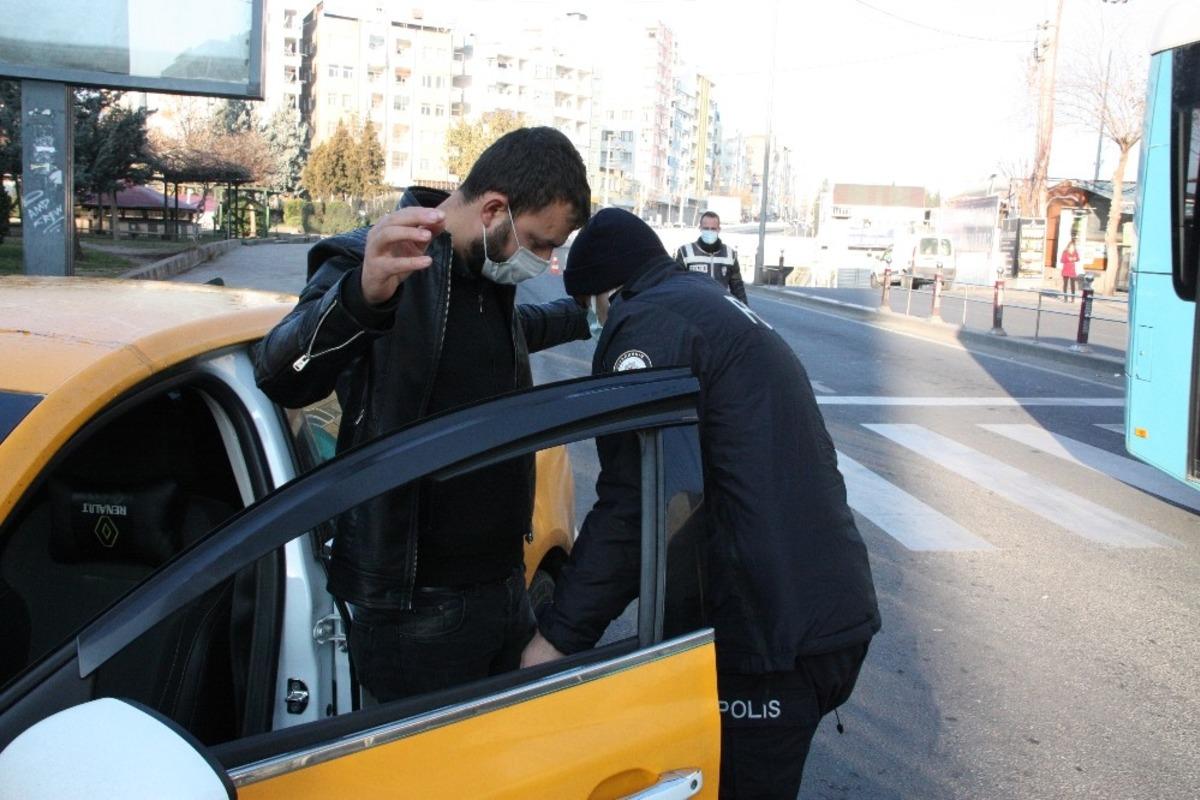 Diyarbakır&rsquo;da kısıtlamanın ilk g&uuml;n&uuml;nde sessizlik hakim